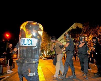 Informar al otro lado de la visera de un casco