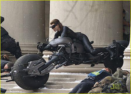 Anne Hathaway como Catwoman en TDK Rises