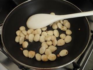 Merluza en salsa de almendras