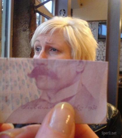 Jugando con billetes