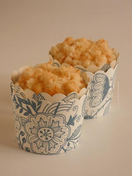 Magdalenas de Piña y Coco con Streusel Magdalenas de Piña y Coco con Streusel