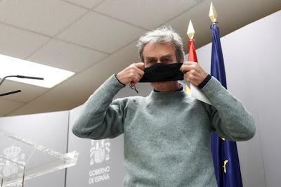 Fernando Simón, a la caza de brujas. Fernando Simón, a la caza de brujas.