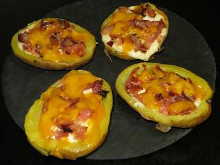 PATATAS RELLENAS DE QUESO Y BACON PATATAS RELLENAS DE QUESO Y BACON
