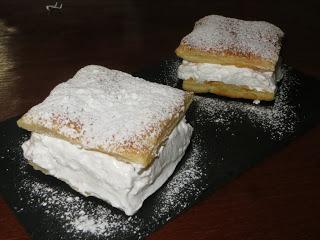 MILHOJAS DE MERENGUE