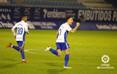 La Ponferradina remonta desde la esquina (2-1)