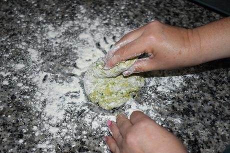 Tagliatelle de bimi con camagrocs y parmesano  (Pasta fresca paso a paso)