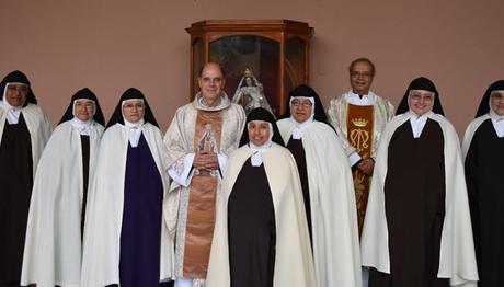Carmelitas descalzas de Arequipa: una trayectoria de 300 años Carmelitas descalzas de Arequipa: una trayectoria de 300 años