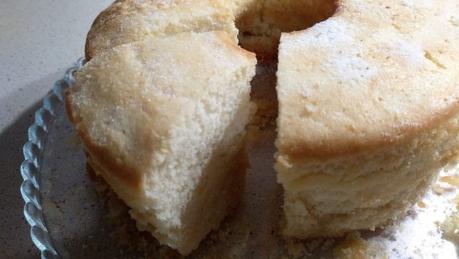 Bizcocho de limón terminado al vapor esponjoso