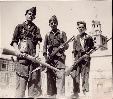El Portal de Archivos españoles (PARES) Libera miles de Fotografías de la Guerra Civil El Portal de Archivos españoles (PARES) Libera miles de Fotografías de la Guerra Civil