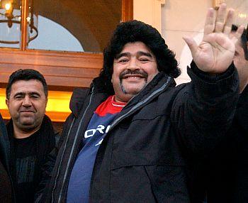 Maradona vivó una noria en su vida personal debido a los temas que todo el mundo sabe. Llegó a estar apunto de explotar.