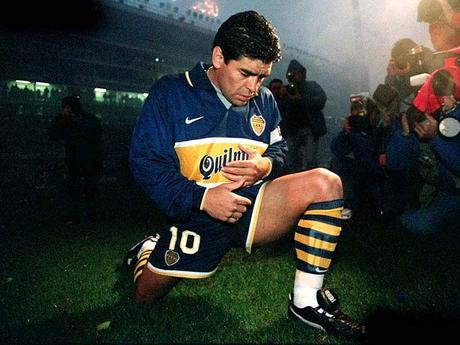 Jugó sus últimos minutos con el 10 de Boca a finales de los 90.