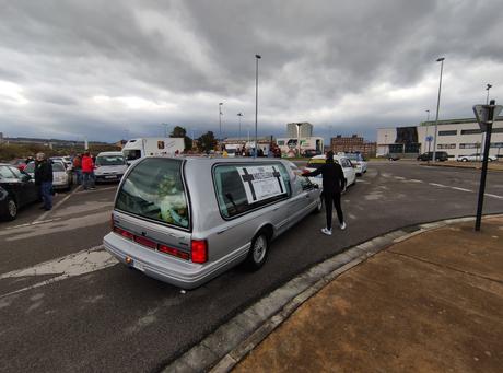 La Caravana de la Hostelería hace historia consiguiendo unir las voces de todos los sectores afectados por los cierres La Caravana de la Hostelería hace historia consiguiendo unir las voces de todos los sectores afectados por los cierres