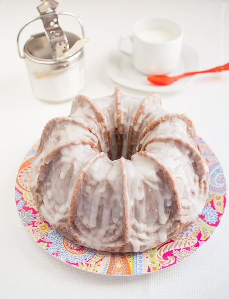 Bundt Cake de calabacín y almendra