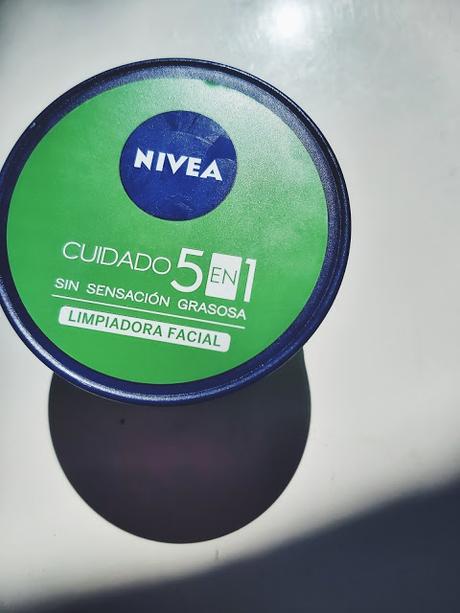 Limpiadora facial Nivea 5 en 1: mascarilla y limpiadora. Limpiadora facial Nivea 5 en 1: mascarilla y limpiadora.