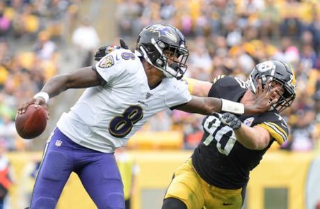 Lamar Jackson da positivo a COVID-19