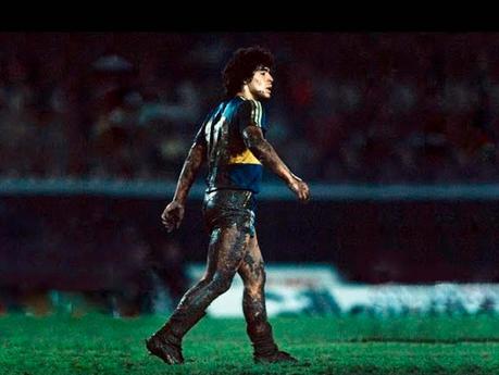 Maradona: más allá del barro y la gloria