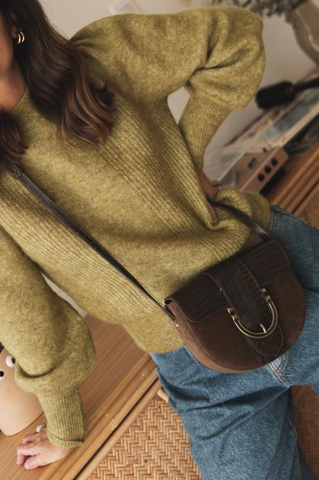 Cozy winter knitwear wearing Sézane collection