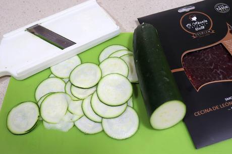 Sartenada de calabacín, trigueros y cecina de León IGP premium, cena resuelta Sartenada de calabacín, trigueros y cecina de León IGP premium, cena resuelta