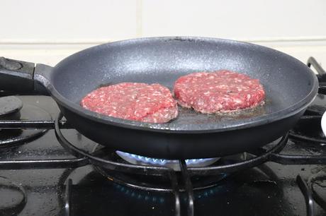 BLT burger, la hamburguesa clásica con Bacon, lechuga y tomate