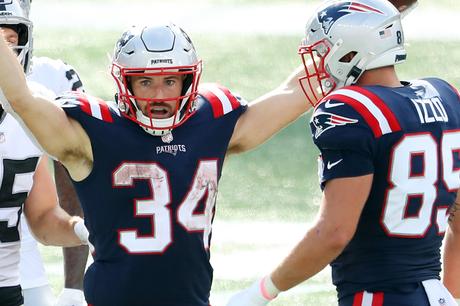 Tendencias de apuestas NFL Semana 12 – Temporada 2020 Burkead_Rex_Patriots_Semana_3_2020