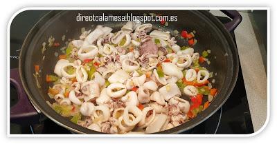 Arroz negro con calamares y salsa alioli Arroz negro con calamares y salsa alioli