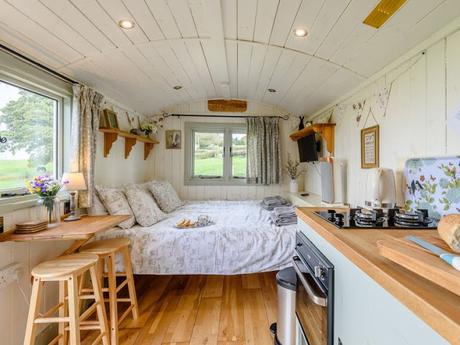 Viejo Vagon de Tren Convertido en Vivienda Rustica