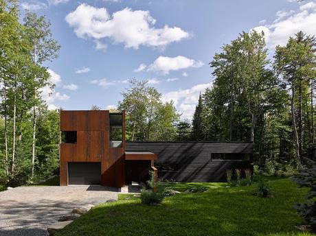 Casa sobre el Lago Charlebois, Contemporanea y Funcional