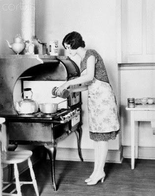 RESEÑA: Nacimiento y muerte del ama de casa.