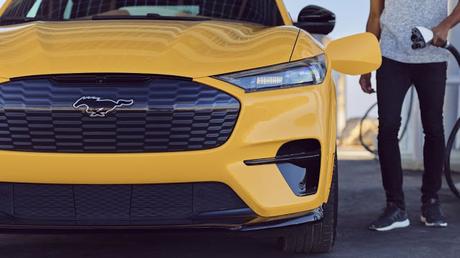 Ford Mustang Mach-E GT Performance Edition:  casi tan rápido como el GT500!  Estará disponible a mediados de 2021.