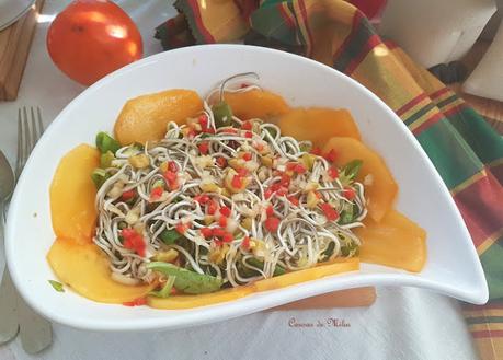 Ensalada de gulas y caqui Ensalada de gulas y caqui