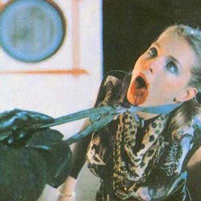 COLEGIALAS VIOLADAS (Die Säge des Todes) (Alemania del Oeste, Austria, España; 1981) Psycho Killer, Intriga, Slasher COLEGIALAS VIOLADAS (Die Säge des Todes) (Alemania del Oeste, Austria, España; 1981) Psycho Killer, Intriga, Slasher