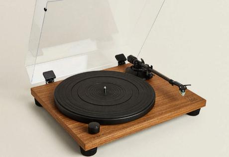 Zara Home hace un homenaje a la música y a los DJs amantes del vinilo con su colección “Música”