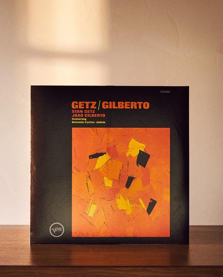 Zara Home hace un homenaje a la música y a los DJs amantes del vinilo con su colección “Música”