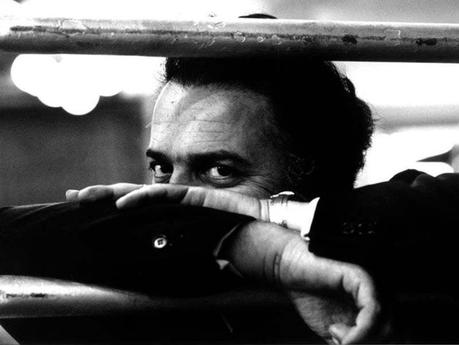 Fellini: un ojo que ríe y otro que llora Fellini: un ojo que ríe y otro que llora