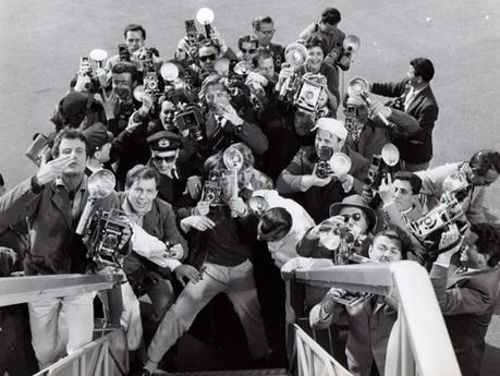 Fellini: un ojo que ríe y otro que llora Fellini: un ojo que ríe y otro que llora