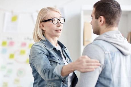 Cómo dar una mala noticia. Las 5 técnicas que mejor funcionan