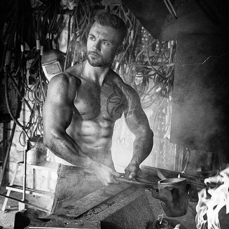 LAS RUNAS DEL ALMA II: SANGRE DE REYES – ELIAS SAAVEDRA