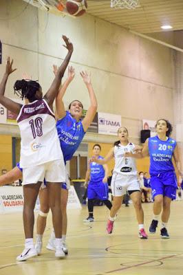 Galería de clics del Bàsquet Femení Viladecans-Bàsquet Femení Sant Adrià (Liga Femenina 2)