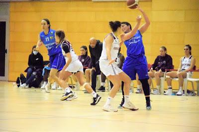 Galería de clics del Bàsquet Femení Viladecans-Bàsquet Femení Sant Adrià (Liga Femenina 2)