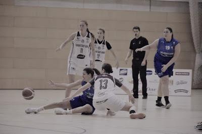 Galería de clics del Bàsquet Femení Viladecans-Bàsquet Femení Sant Adrià (Liga Femenina 2)