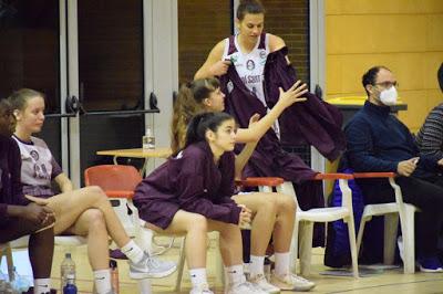 Galería de clics del Bàsquet Femení Viladecans-Bàsquet Femení Sant Adrià (Liga Femenina 2)