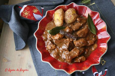 Estofado navideño de ternera  El Ágora de Ángeles