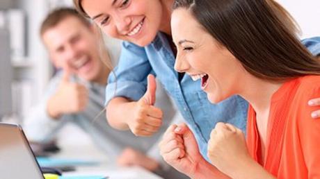 Asegurando el éxito de las Organizaciones a través de su gente Asegurando el éxito de las Organizaciones a través de su gente