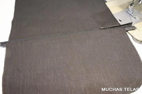 Patrones y explicaciones para confeccionar una mochila Terminar bolsillo trasero