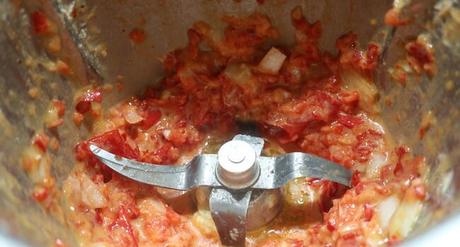 Pimientos Rellenos de Bacalao con Thermomix ® Ponemos ahora para sofreír las verduras en el vaso