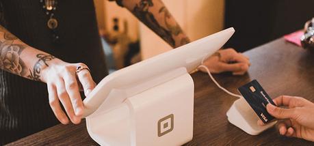 cómo pagar con una tarjeta de crédito
