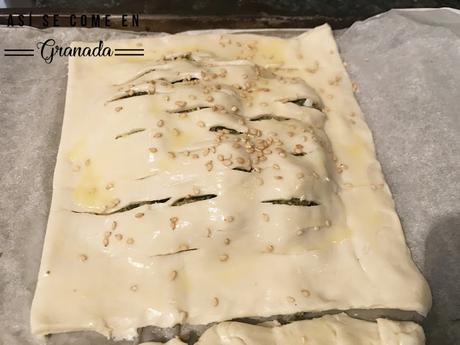 Hojaldre de espinacas, pasas y queso de cabra Hojaldre de espinacas, pasas y queso de cabra