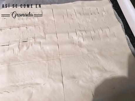 Hojaldre de espinacas, pasas y queso de cabra Hojaldre de espinacas, pasas y queso de cabra