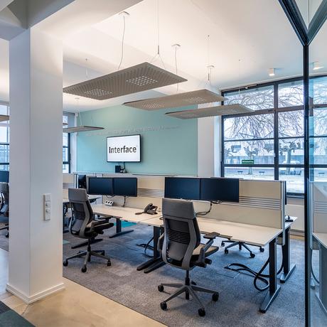 Artemide, las lámparas italianas que se convirtieron en un ícono del diseño contemporáneo ArtemideArchitectural-Architectural-Eggboard-Office-Project