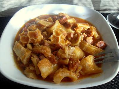 Callos y morro con chorizo y jamón Callos y morro con chorizo y jamón.